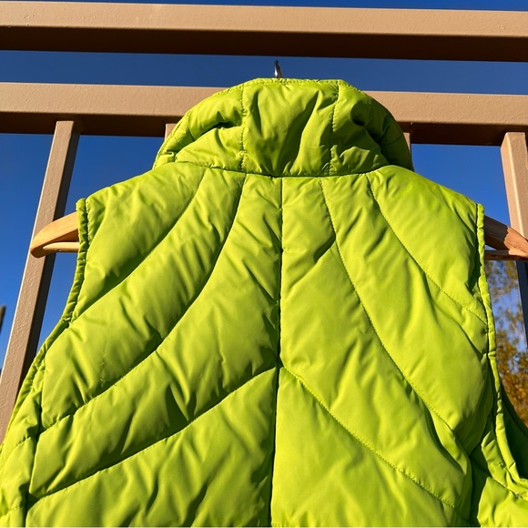 ⬇️Kenneth Cole Reaction Womens Vest Size L Color Lime W/Navy Inside Quilted - Picture 8 of 12